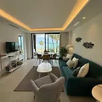 Laviu 2b By Croma * Estepona