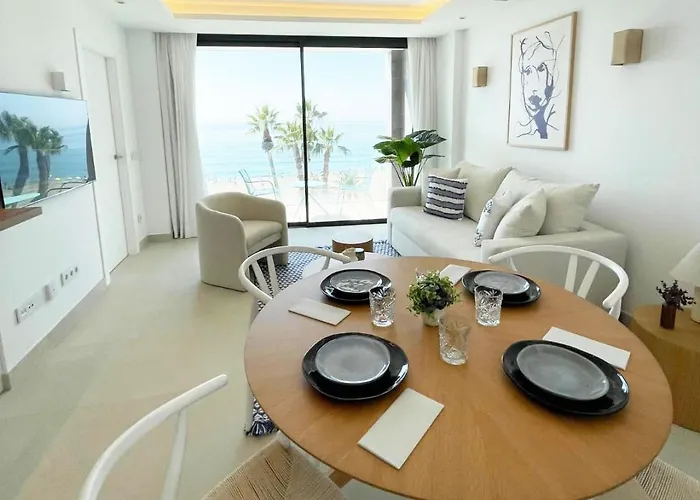 Laviu 2b By Croma Estepona